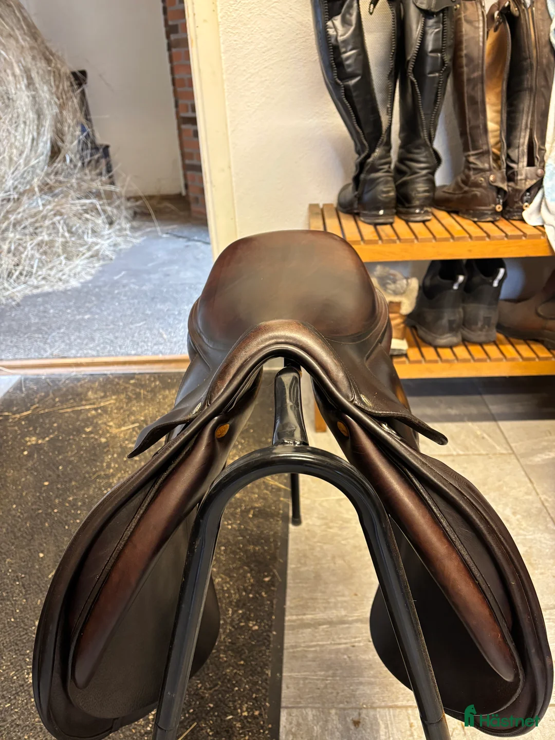 Sadlar hästutrustning till salu: Butet hoppsadel 16” - Annons 2