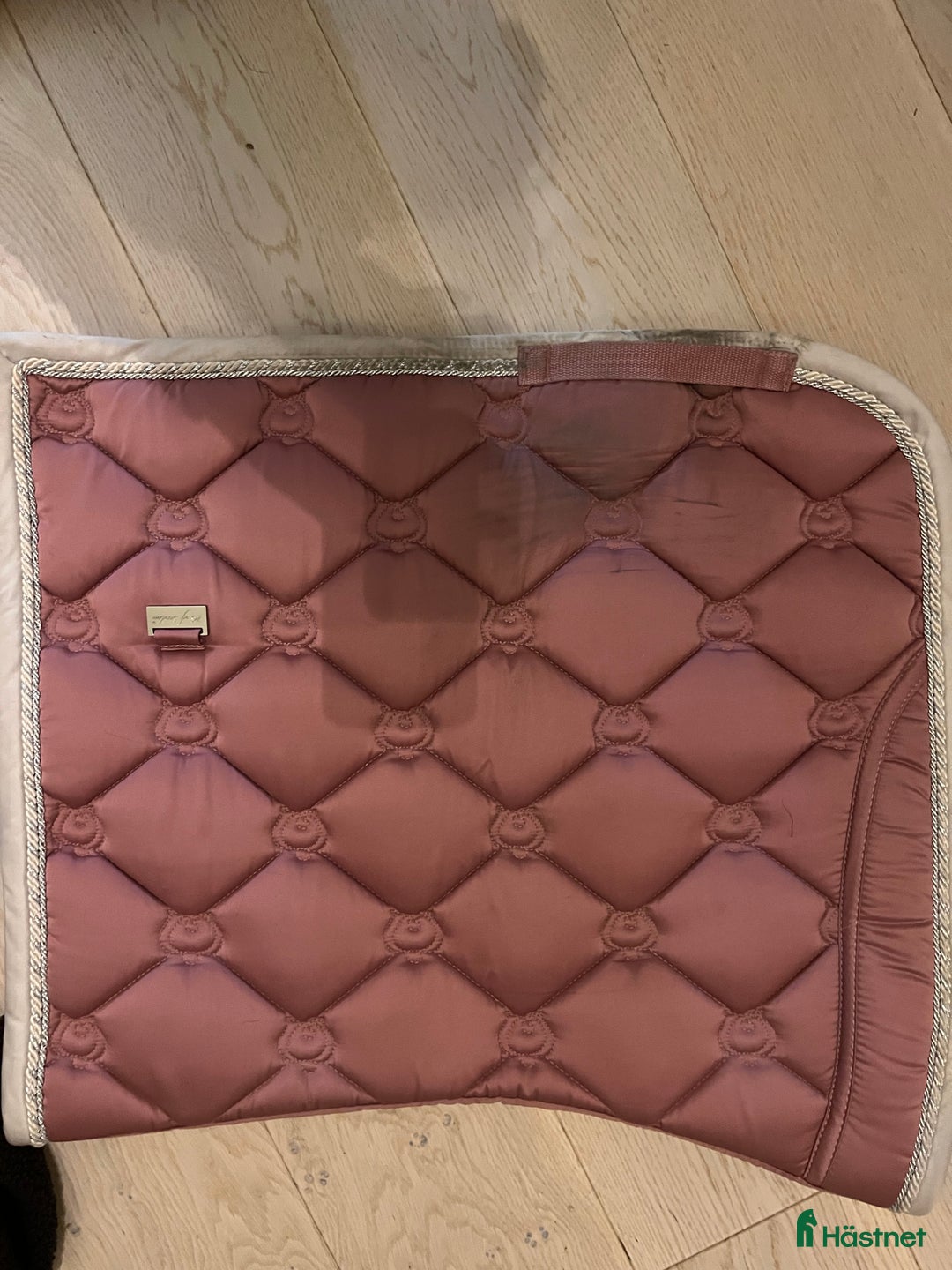 Schabrak & Vojlockar hästutrustning till salu: PS Schabrak säljes i Sollentuna - Annons 1