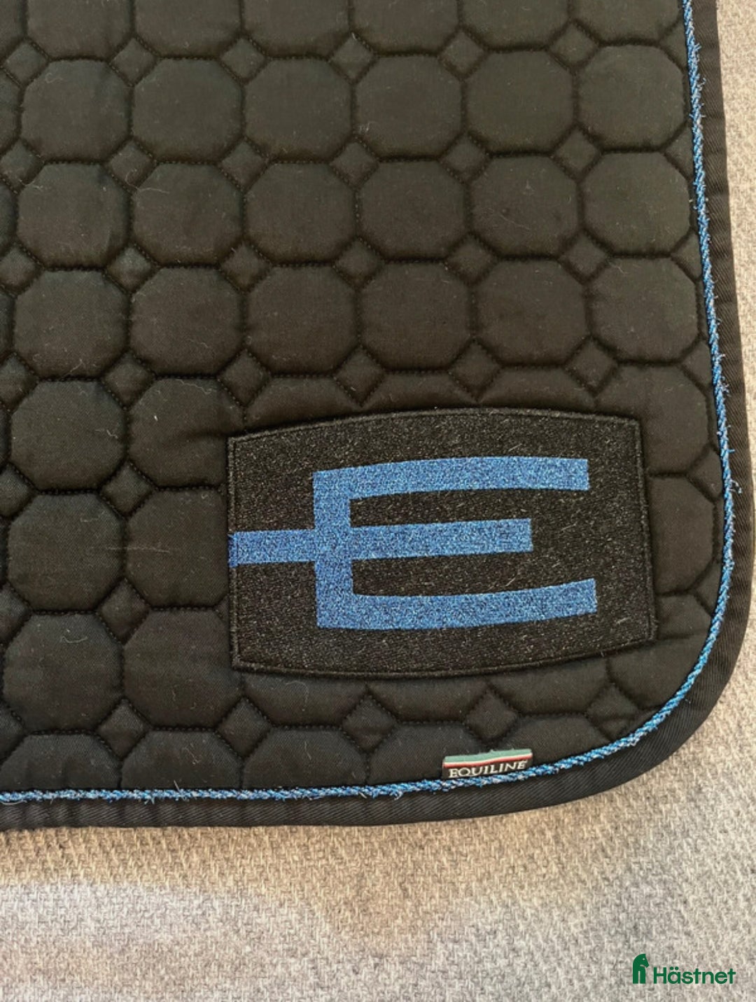 Schabrak & Vojlockar hästutrustning till salu: E-logga schabrak i Täby - Annons 2