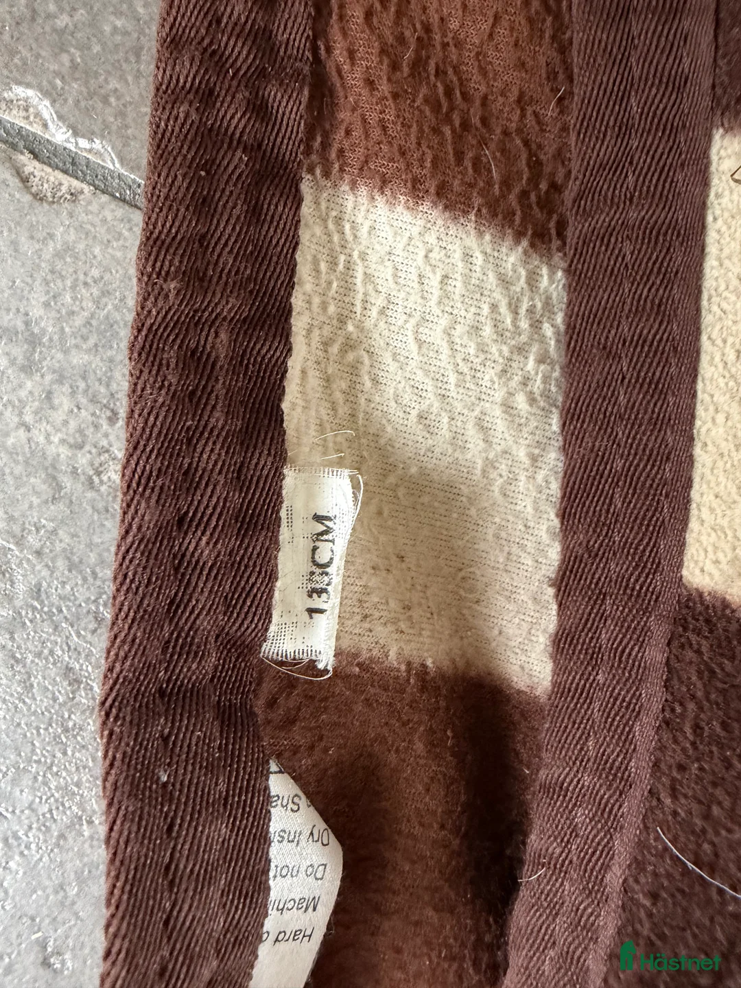 Täcken hästutrustning till salu: Brunt ländtäcke  - Annons 2