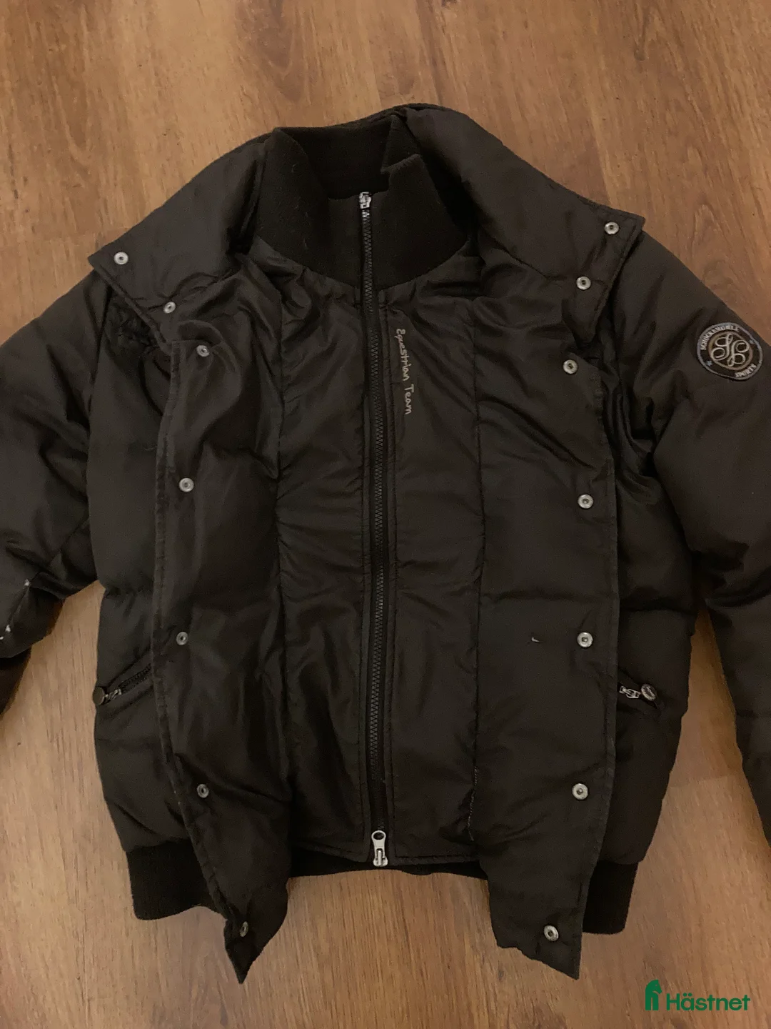 Jackor & Kavajer ryttarutrustning till salu: Dunjacka från Schockemöhle och Crw - Annons 2