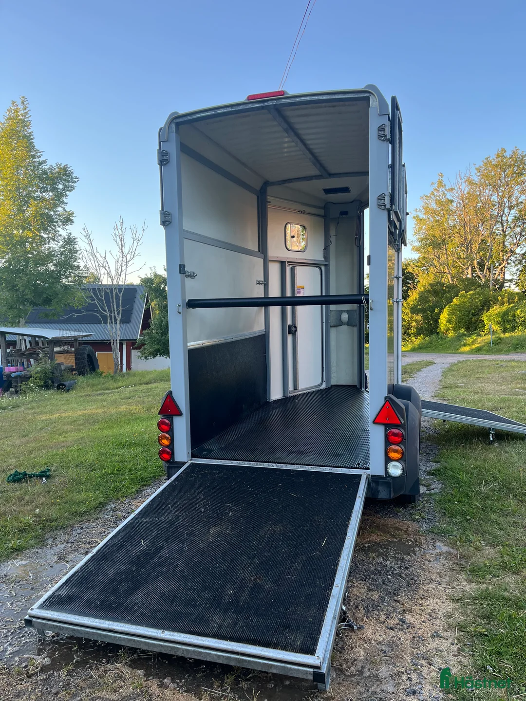 Hästtransporter  fordon & transport till salu: Mycket fint och stabilt enhästarsläp!  - Annons 3