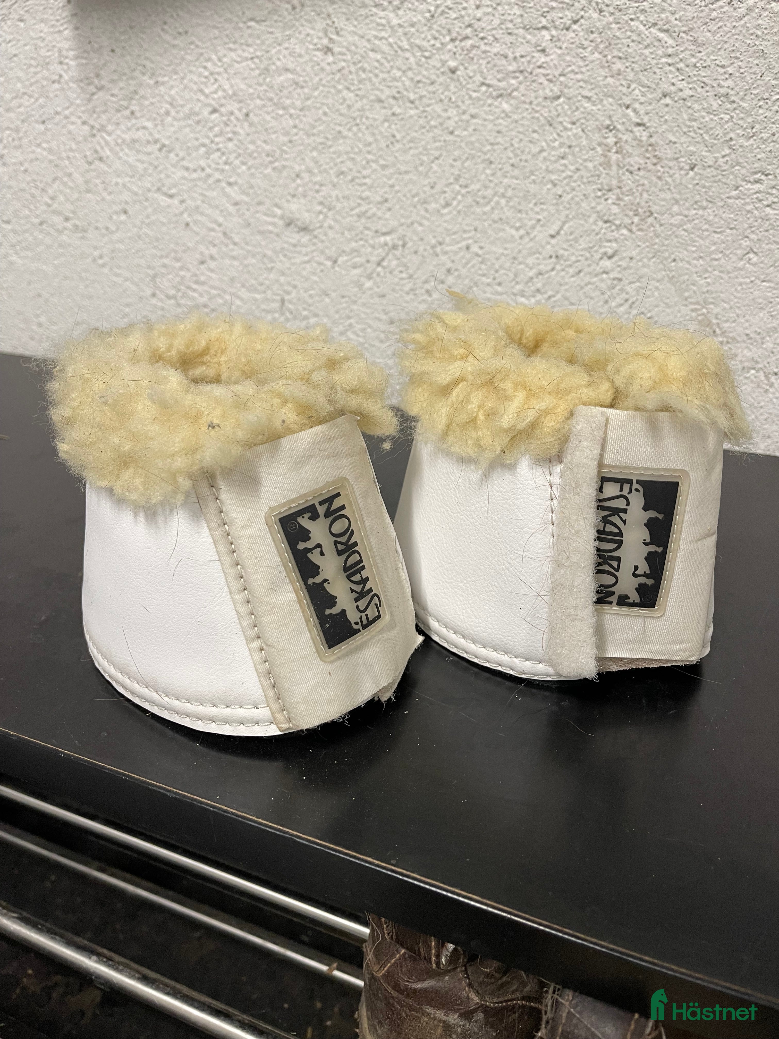 Benskydd hästutrustning till salu: Eskadron-boots i Sundsvall - Annons 3