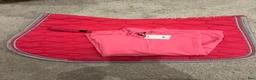 Schabrak & Vojlockar hästutrustning till salu: Fint rosa schabrak med matchande tröja i Enhörna - Annons 1