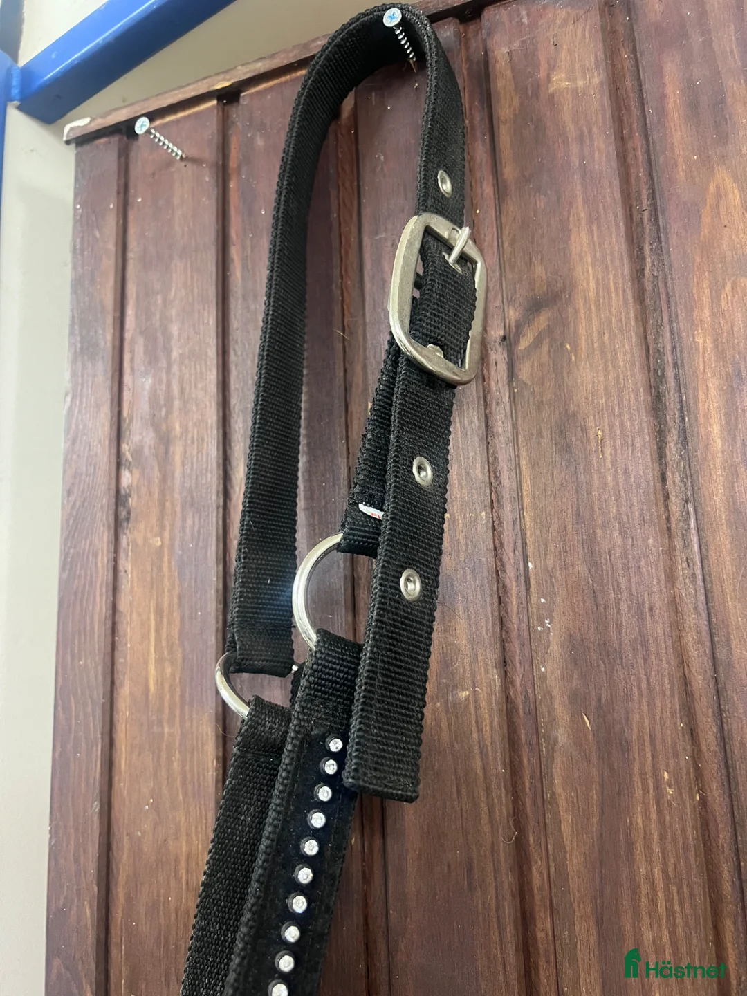 Träns hästutrustning till salu: Svart grimma med stenar - Annons 4