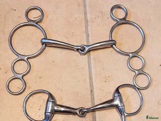 Bett hästutrustning Pessoabett och travbett säljes i Uppsala - Annons 24