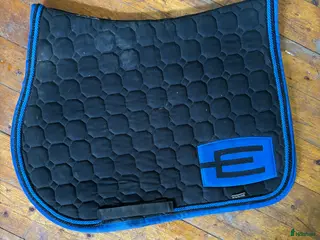 Schabrak & Vojlockar hästutrustning Fint Equiline schabrak! - Annons 4