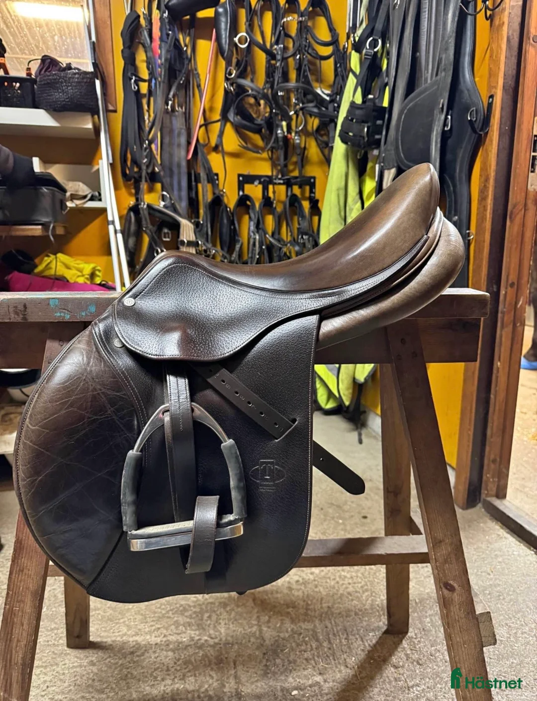 Sadlar hästutrustning till salu: Tolga hoppsadel i Finspång - Annons 1