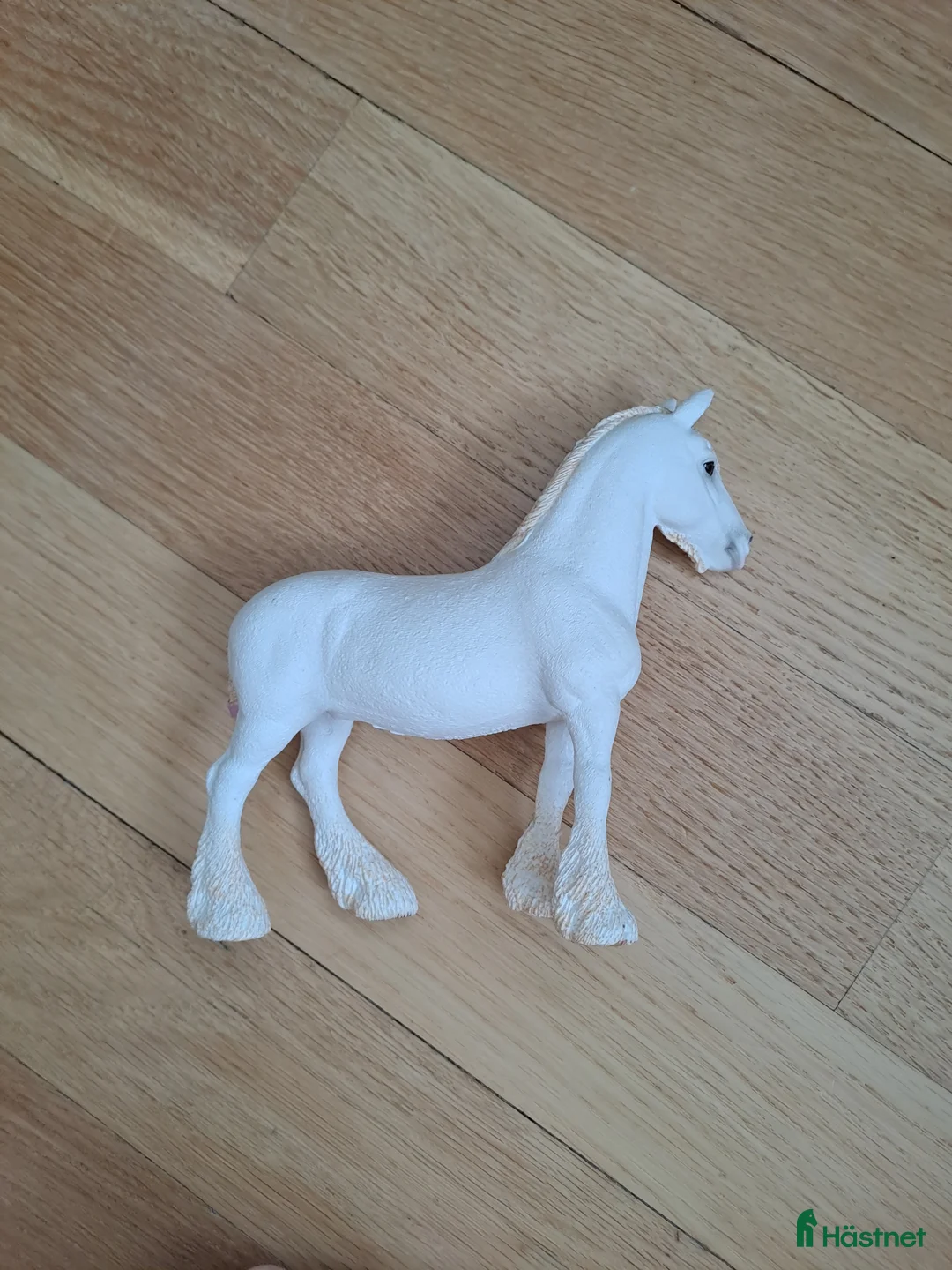 Hästinspirerad heminredning övrig utrustning till salu: Fin skimmel shire schleich sto säljes till bra hem i Västerfärnebo - Annons 1