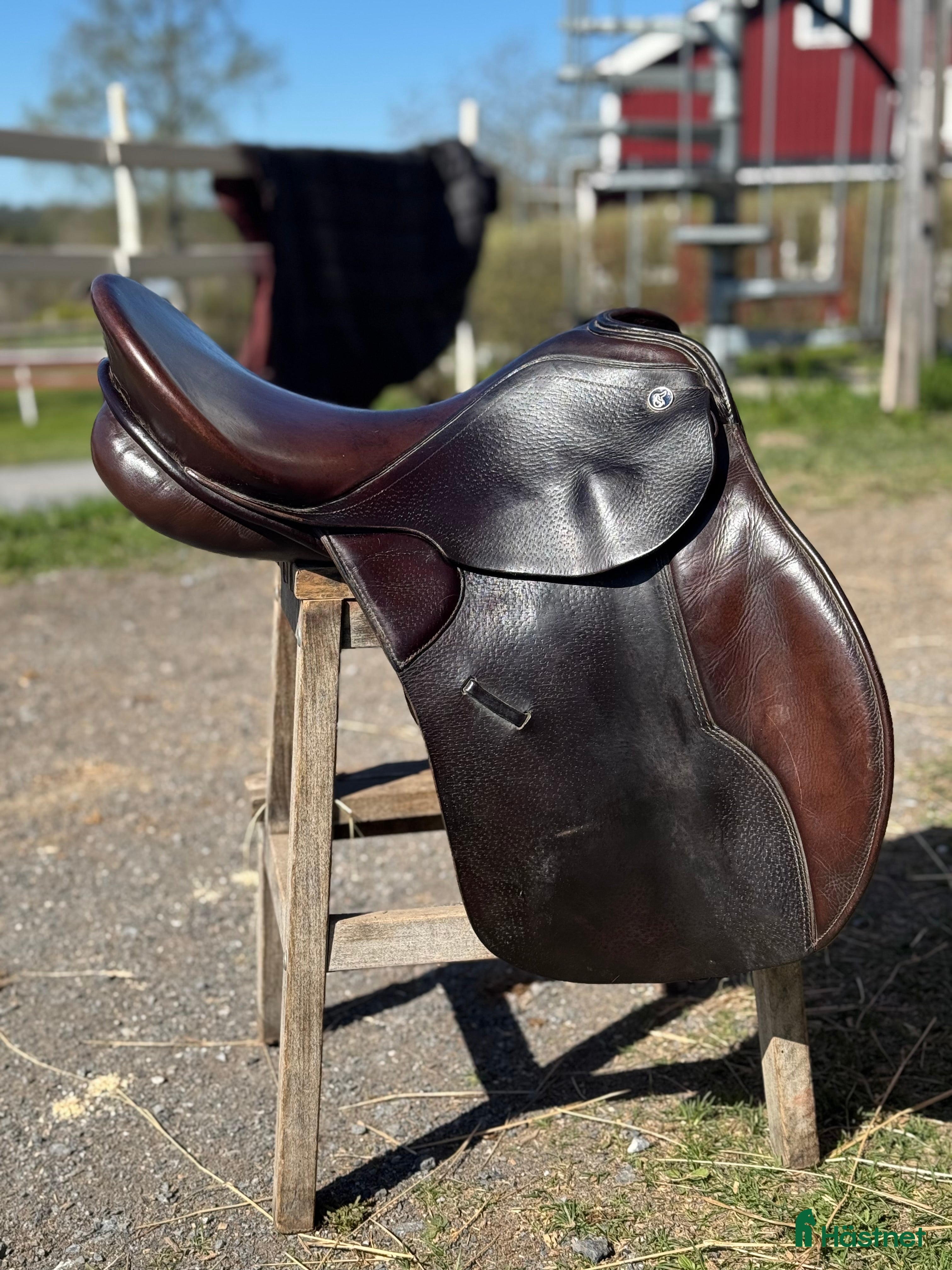 Sadlar hästutrustning allround sadel MKT PRISSÄNKT! i Frösön - Annons 14