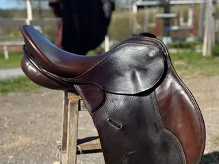 Sadlar hästutrustning allround sadel MKT PRISSÄNKT! i Frösön - Annons 14