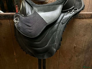 Sadlar hästutrustning till salu: Barefoot JustAdjust i Stora Skedvi - Annons 20