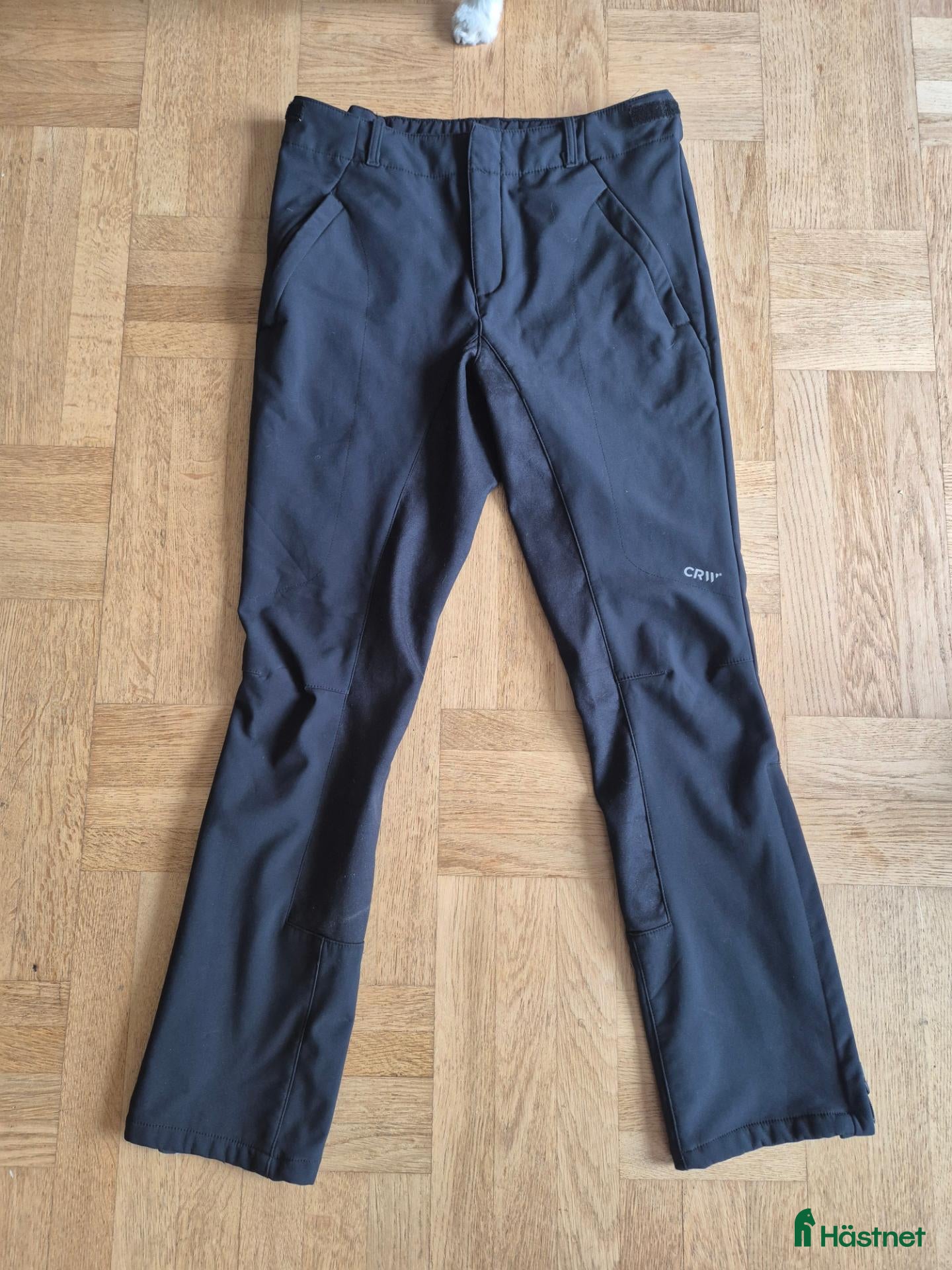 Ridbyxor ryttarutrustning till salu: Crw ridbyxor softshell M - Annons 1