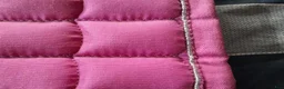Schabrak & Vojlockar hästutrustning till salu: rosa schabrak med silver detalj cob - Annons 3
