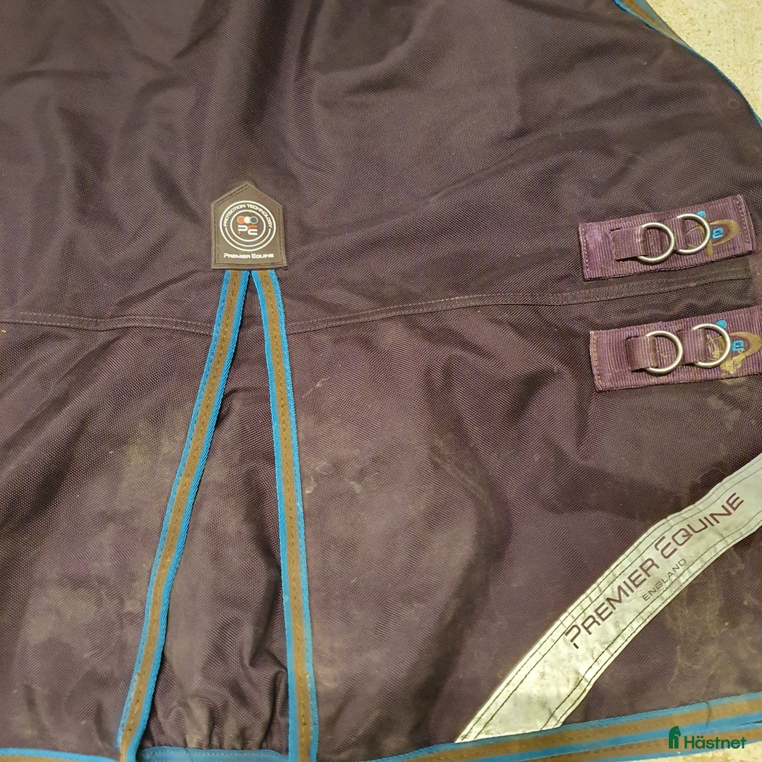 Täcken hästutrustning till salu: Premier Equine Titan 200g strl 6.3/140-145cm  i Tranås - Annons 8