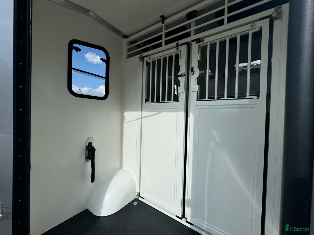 Hästlastbilar  fordon & transport till salu: PARAGAN EQUISTAR 3XL STUTERI  i Köping - Annons 9