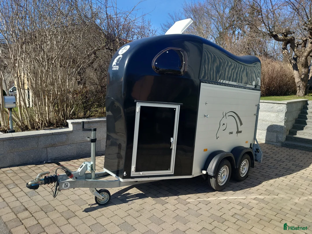 Hästtransporter  fordon & transport till salu: Cheval Liberté Gold One  - Annons 2