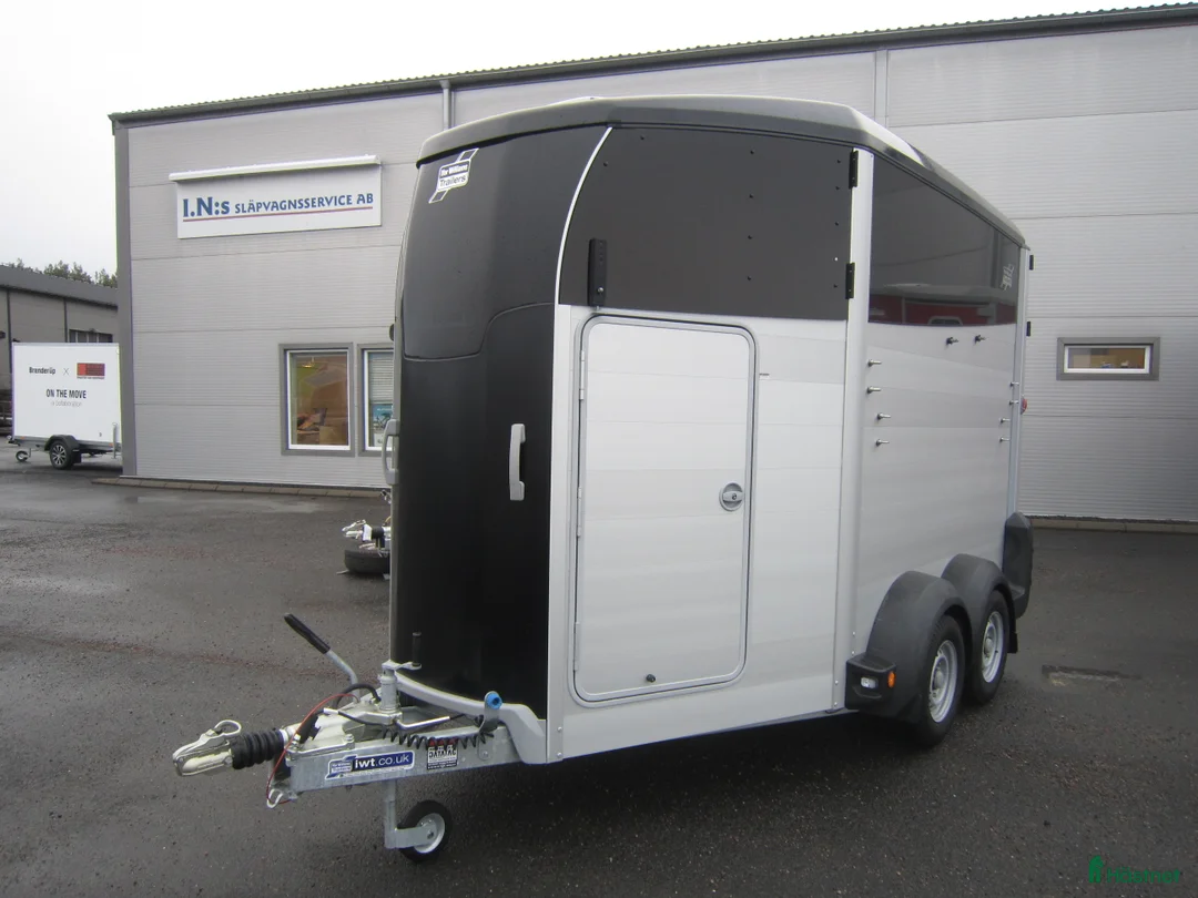 Hästtransporter  fordon & transport till salu: IFOR Williams Hästtransport HBX511! i Jönköping - Annons 2