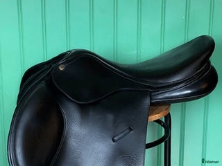 Sadlar hästutrustning till salu: Bates Momentum flatback i Falun - Annons 4