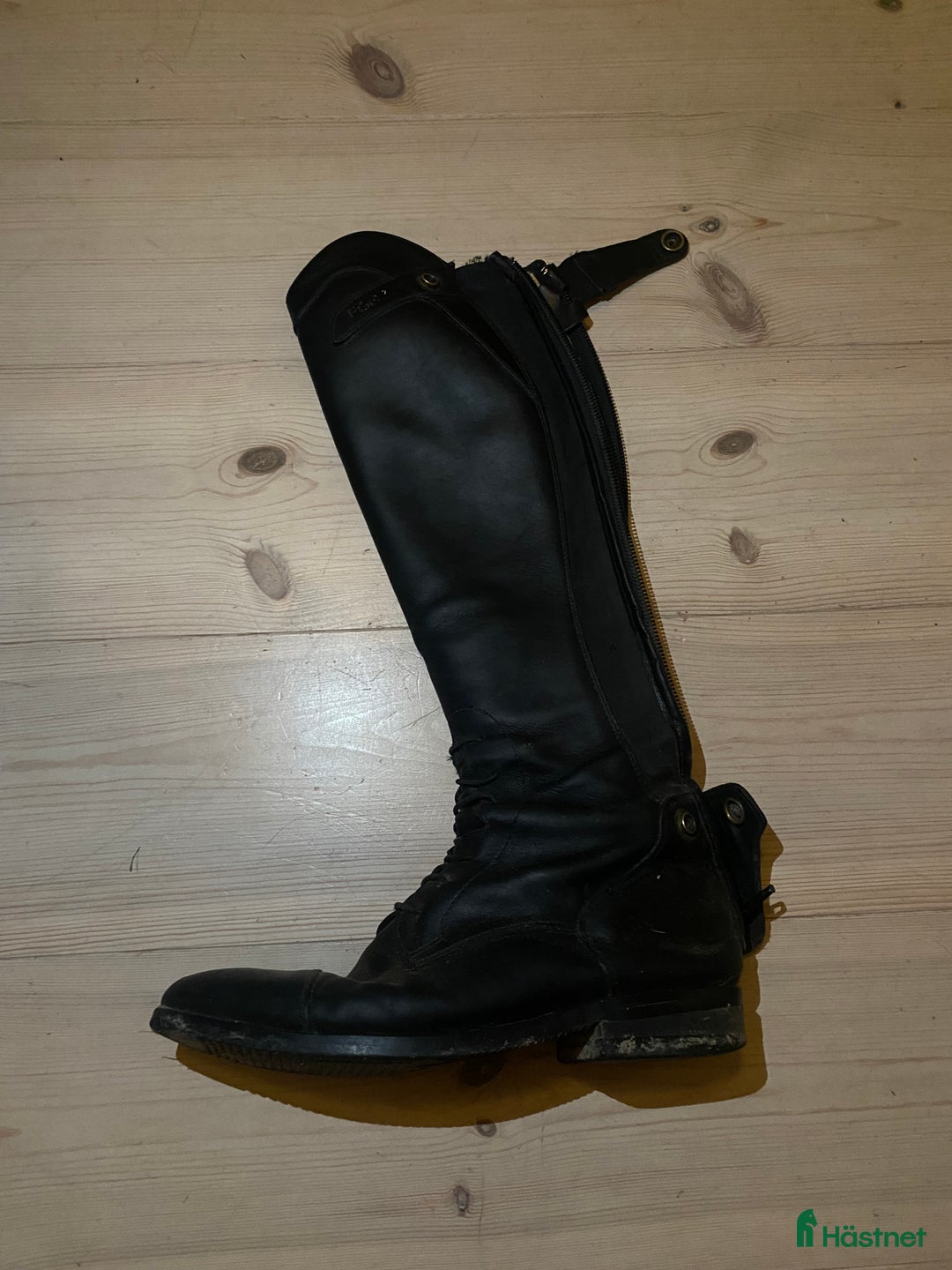 Ridstövlar ryttarutrustning till salu: Ridstövlar i Norsholm - Annons 1