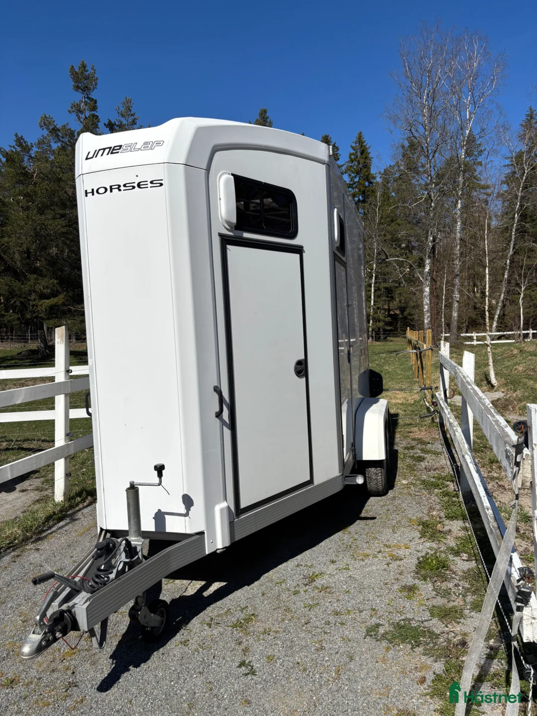 Hästtransporter  fordon & transport till salu: Fint begagnat umesläp (momsad)  - Annons 1
