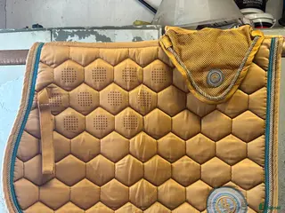 Schabrak & Vojlockar hästutrustning till salu: Schabrak och huva Hansbo sport - Annons 4