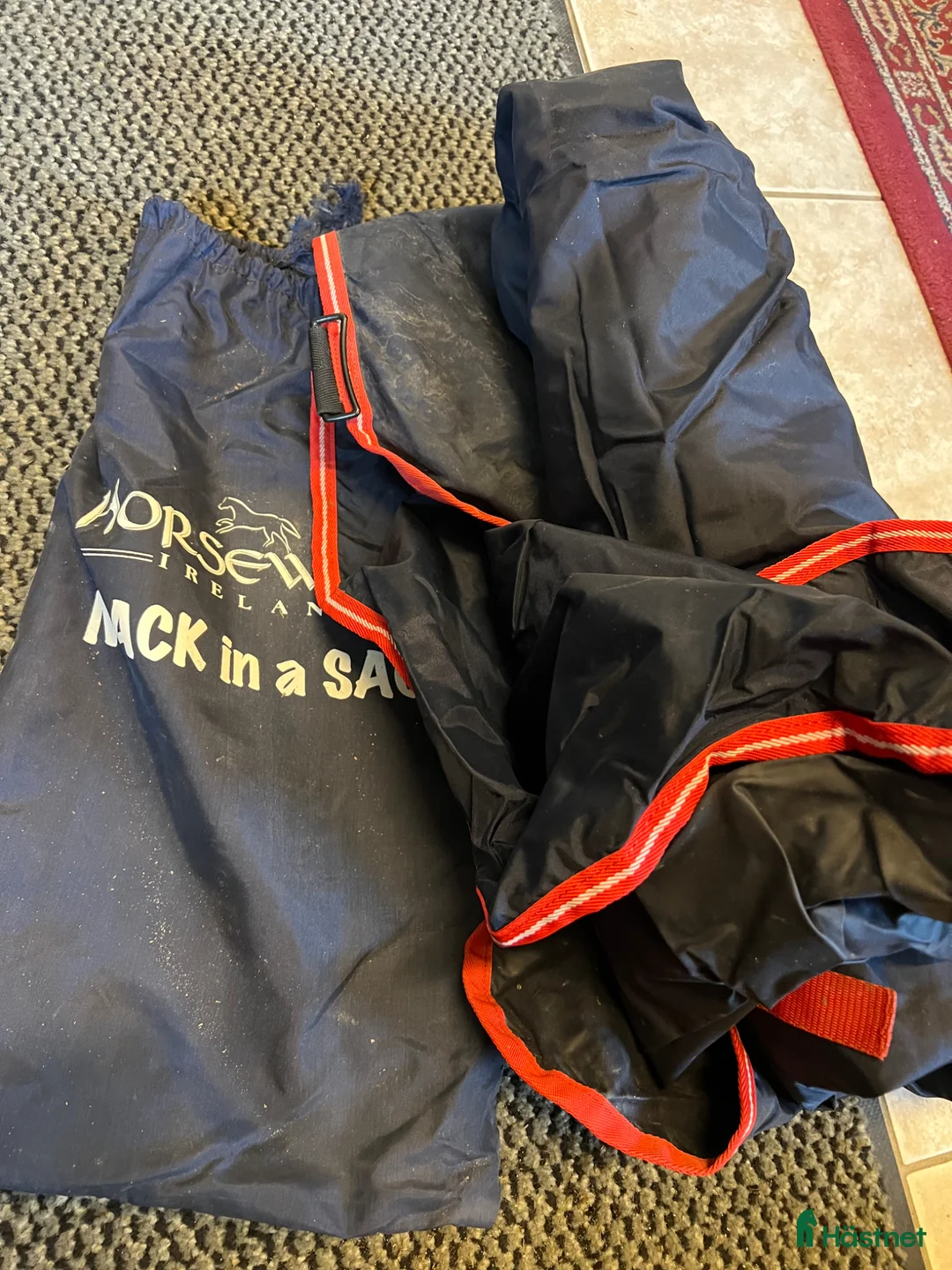 Täcken hästutrustning till salu: Mack in a sack ridregntäcke - Annons 2