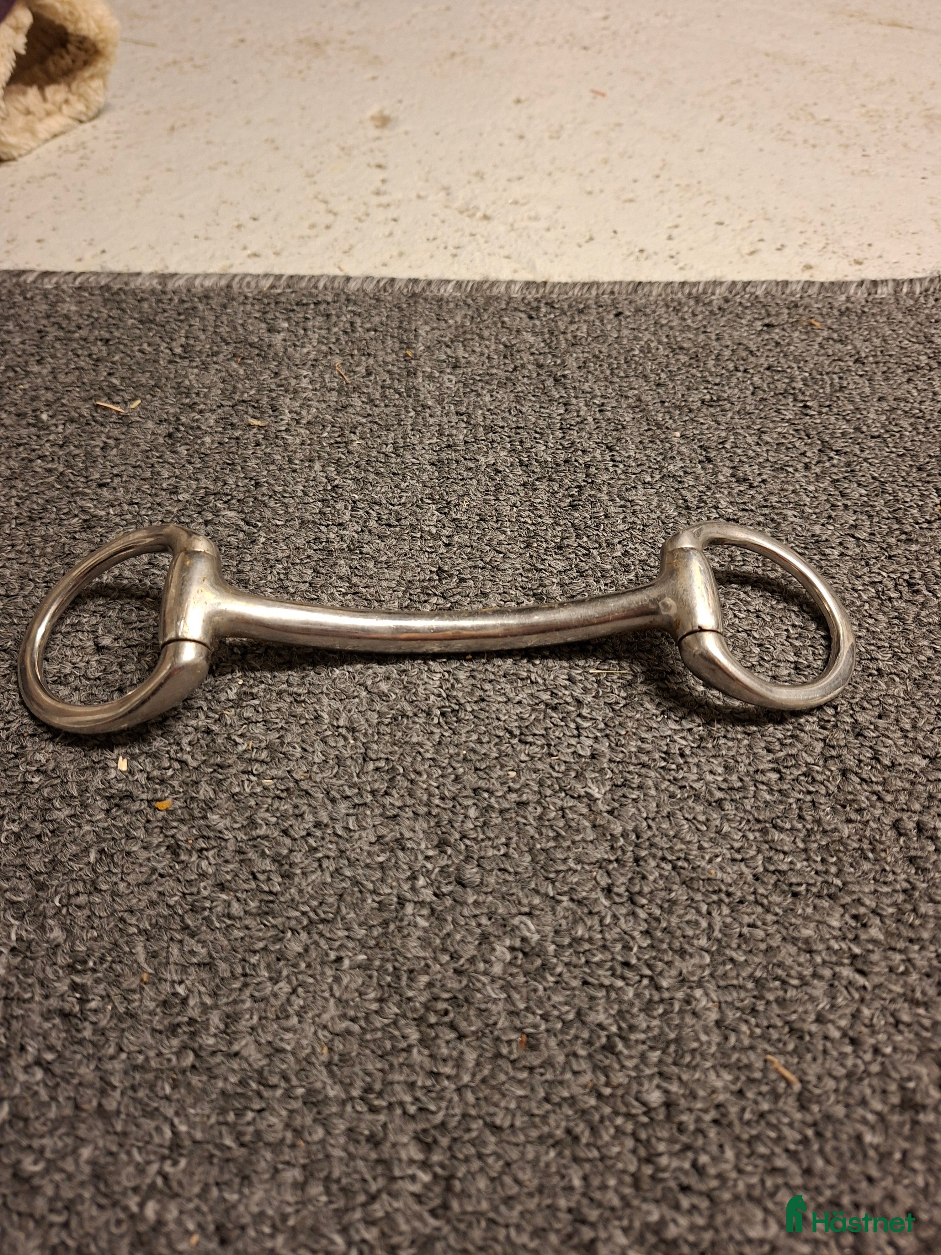 Bett hästutrustning till salu: Rakt bett i Jättendal - Annons 5