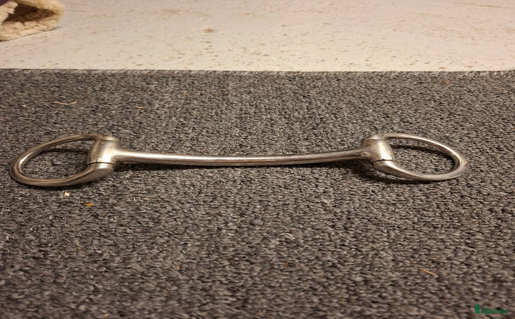 Bett hästutrustning till salu i Jättendal - Annons 3