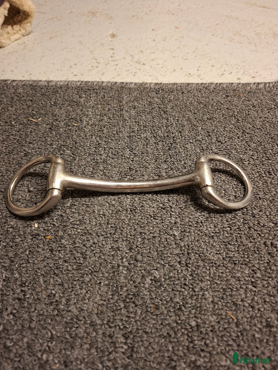 Bett hästutrustning till salu: Rakt bett i Jättendal - Annons 1