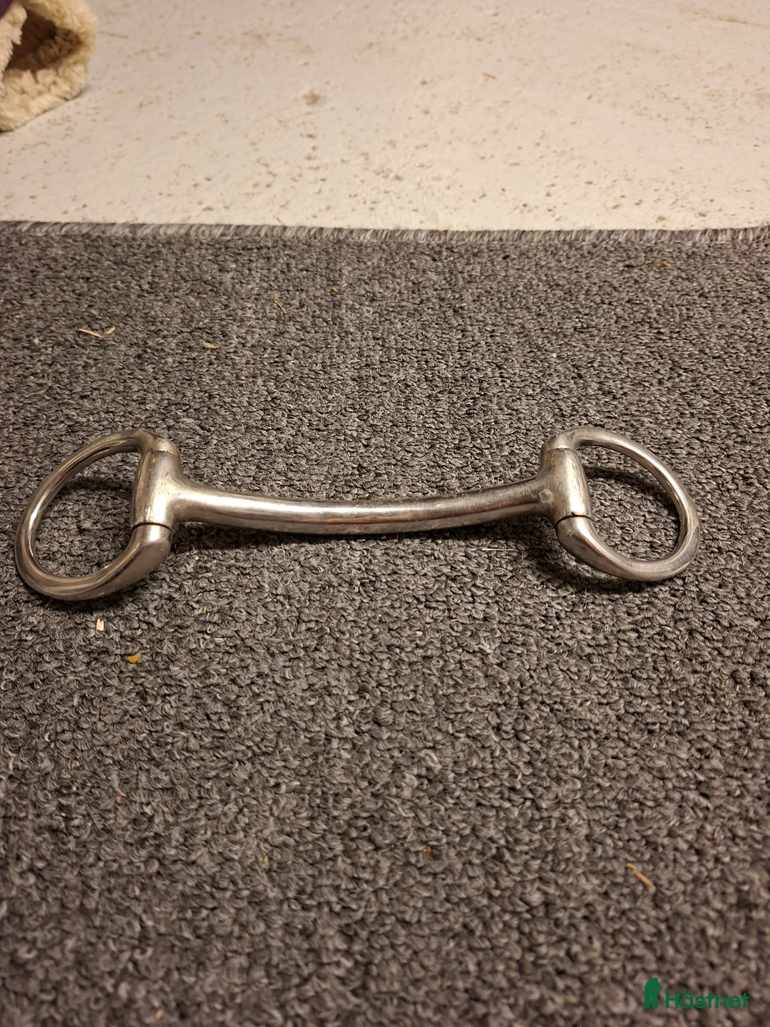 Bett hästutrustning till salu: Rakt bett i Jättendal - Annons 1