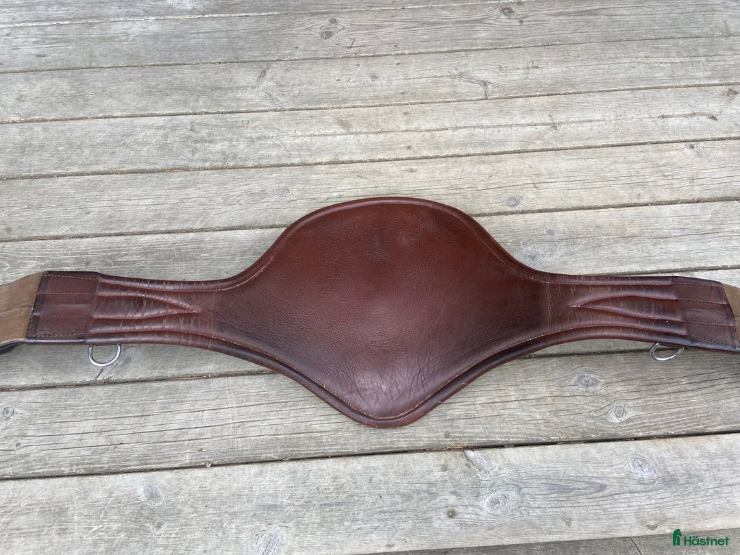 Sadeltillbehör hästutrustning till salu: Mountain horse magplatta i Vaxholm - Annons 3