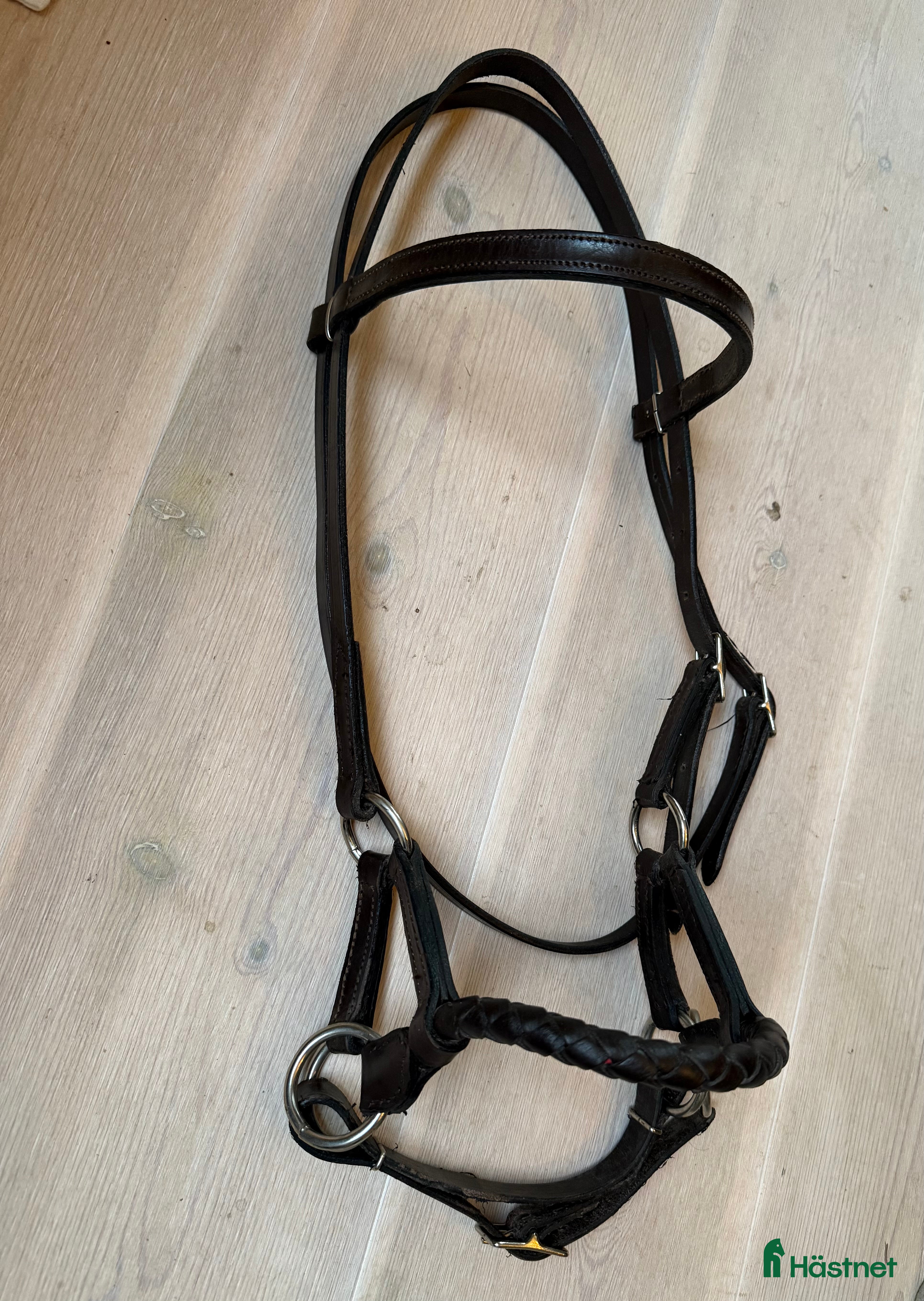 Träns hästutrustning till salu: Sidepull brunt m flätad nosrem i Kalvsvik - Annons 22