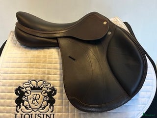 Sadlar hästutrustning till salu: Hoppsadel Equipe Linneá Special 17" i Uppsala - Annons 23