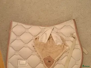 Schabrak & Vojlockar hästutrustning ES schabrak desert rose i Nacka - Annons 17