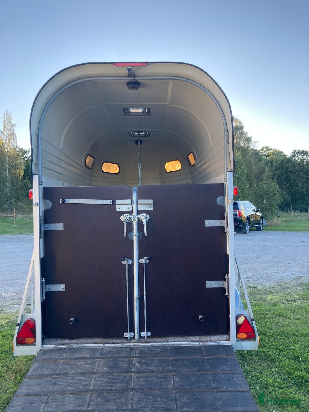 Hästtransporter  fordon & transport till salu: Fin transport till salu i Stallarholmen - Annons 2