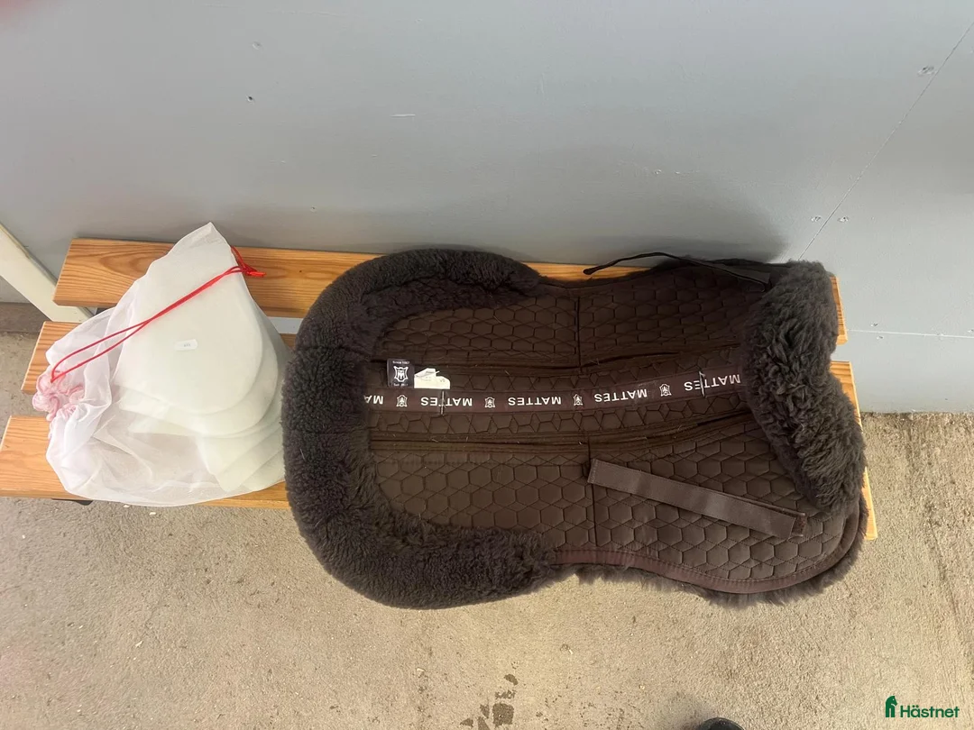 Sadeltillbehör hästutrustning till salu: Mattes pad korrektion - Annons 3