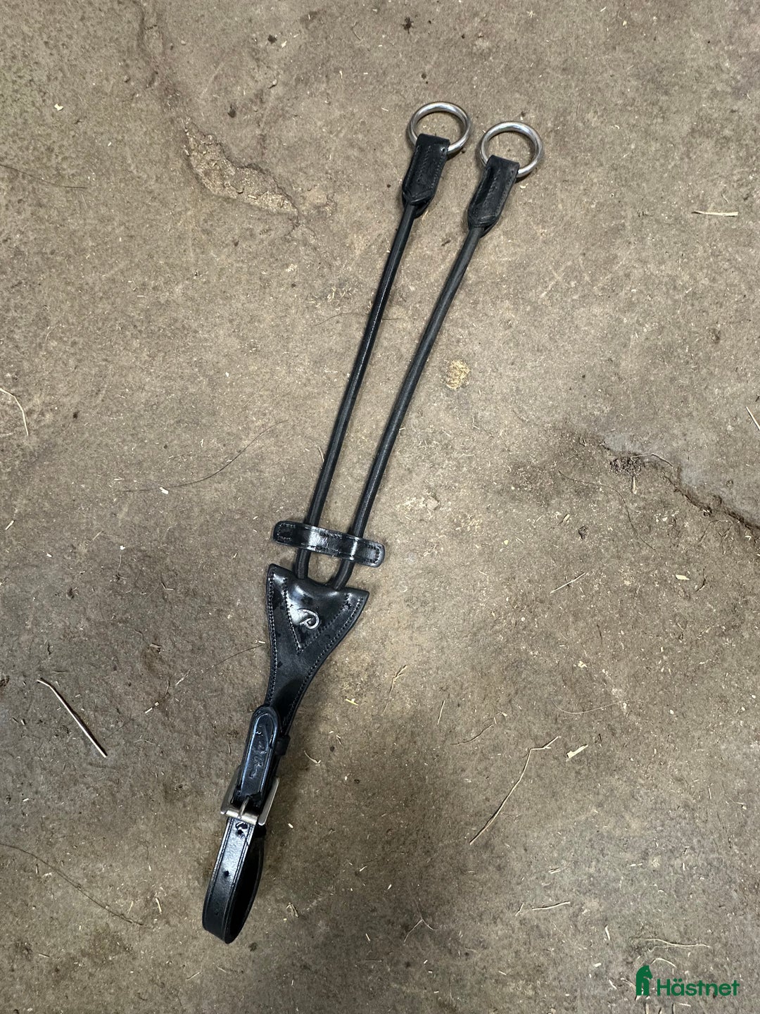 Övrig Hästutrustning hästutrustning till salu: Dyon elastisk martingal i Säve - Annons 1