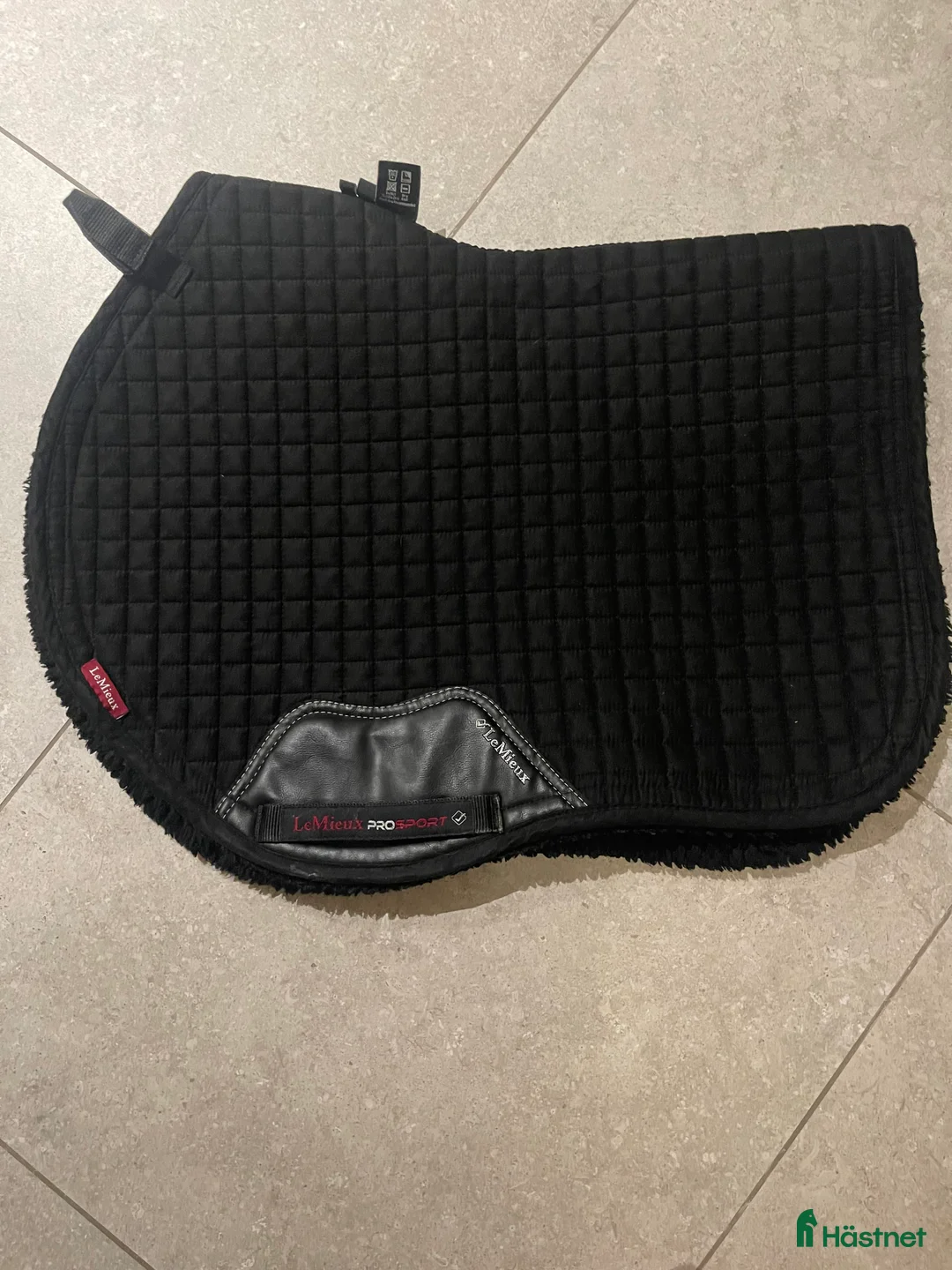 Schabrak & Vojlockar hästutrustning till salu: Le Mieux sensitive full  - Annons 1