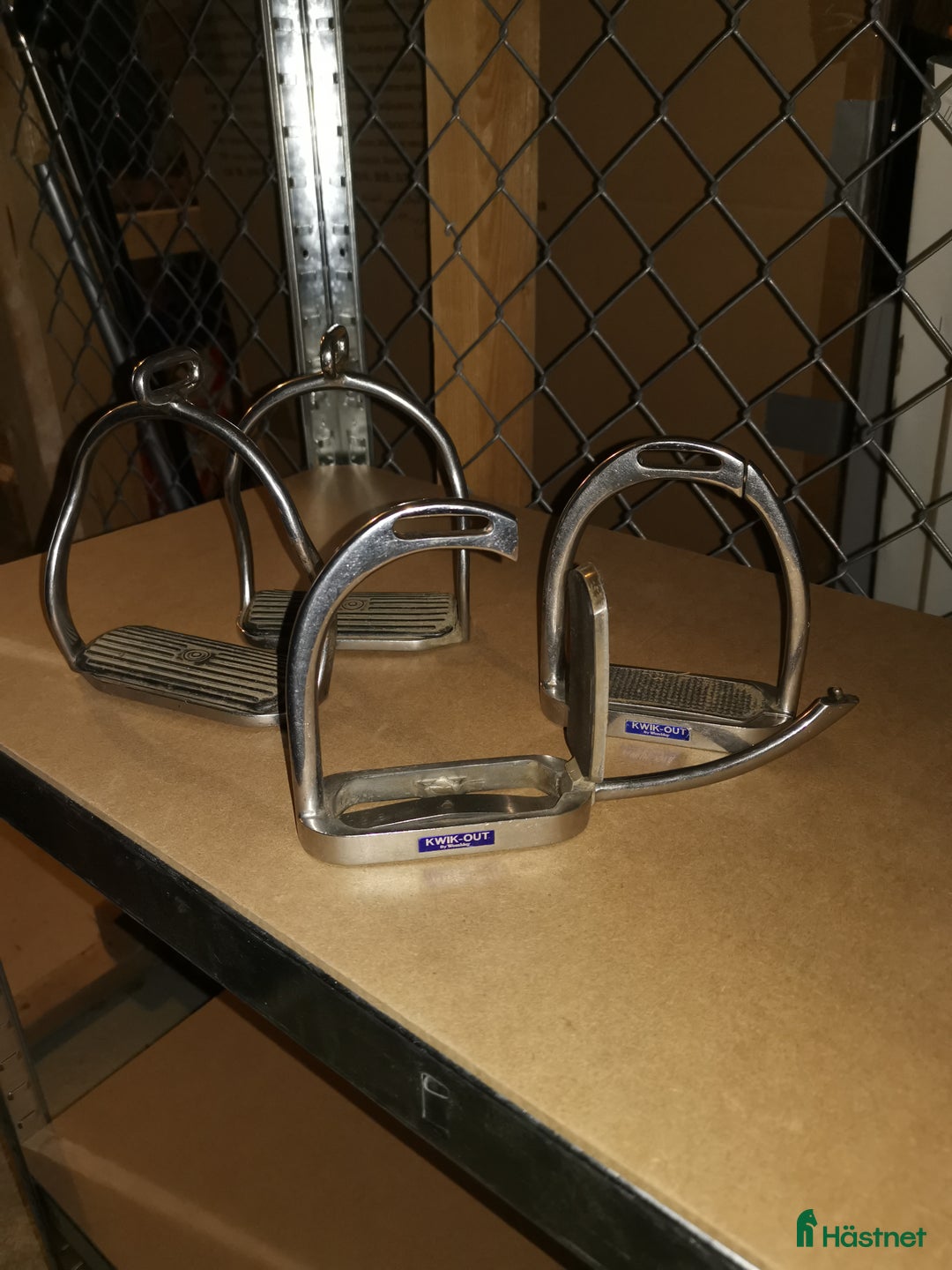 Sadeltillbehör hästutrustning till salu: Gärna paketförsäljning till ex ridskola.  - Annons 4