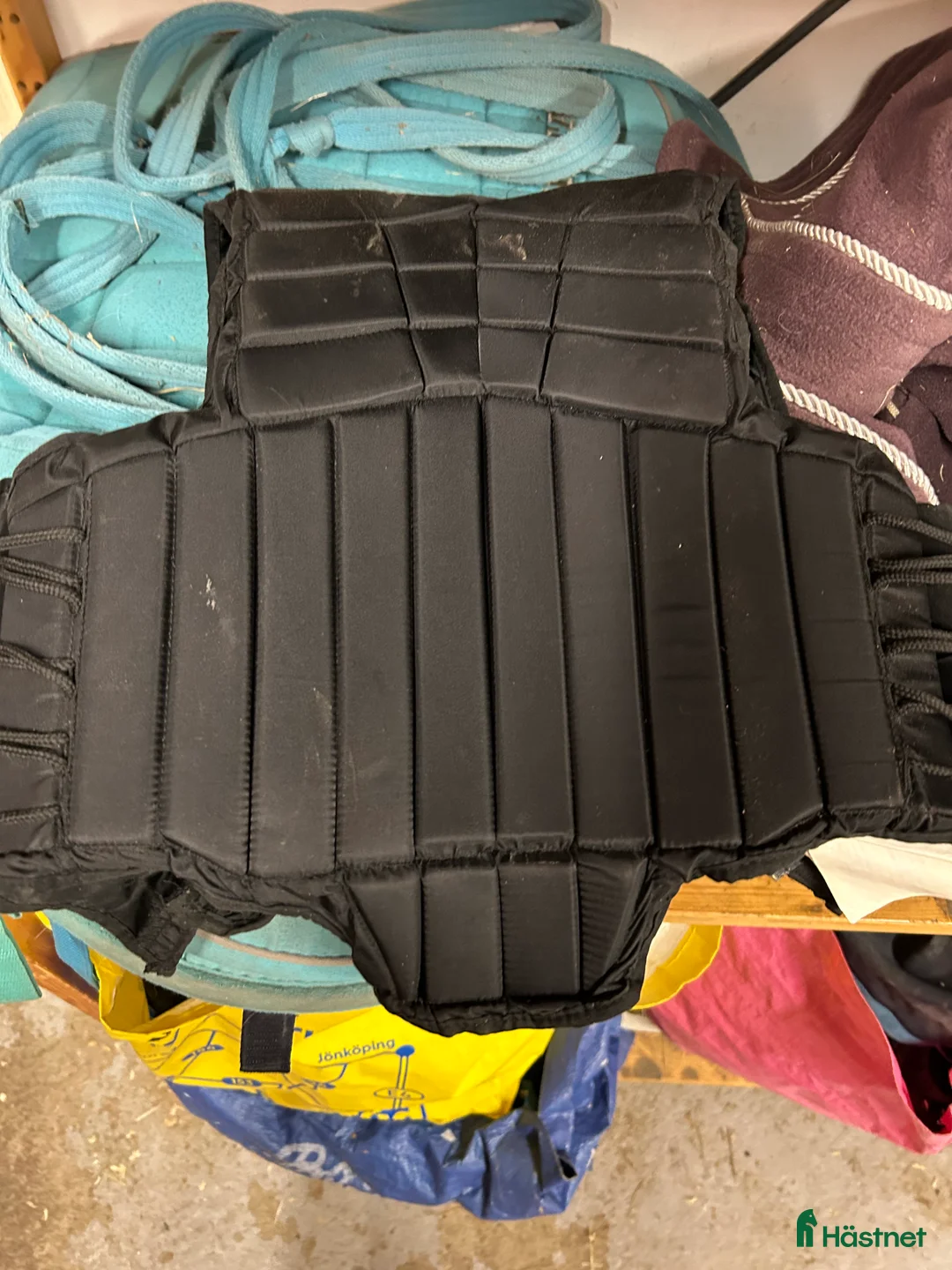 Övrig Ryttarutrustning ryttarutrustning till salu: Ridstövlar och säkerhetsväst barn  i Ytterby - Annons 4