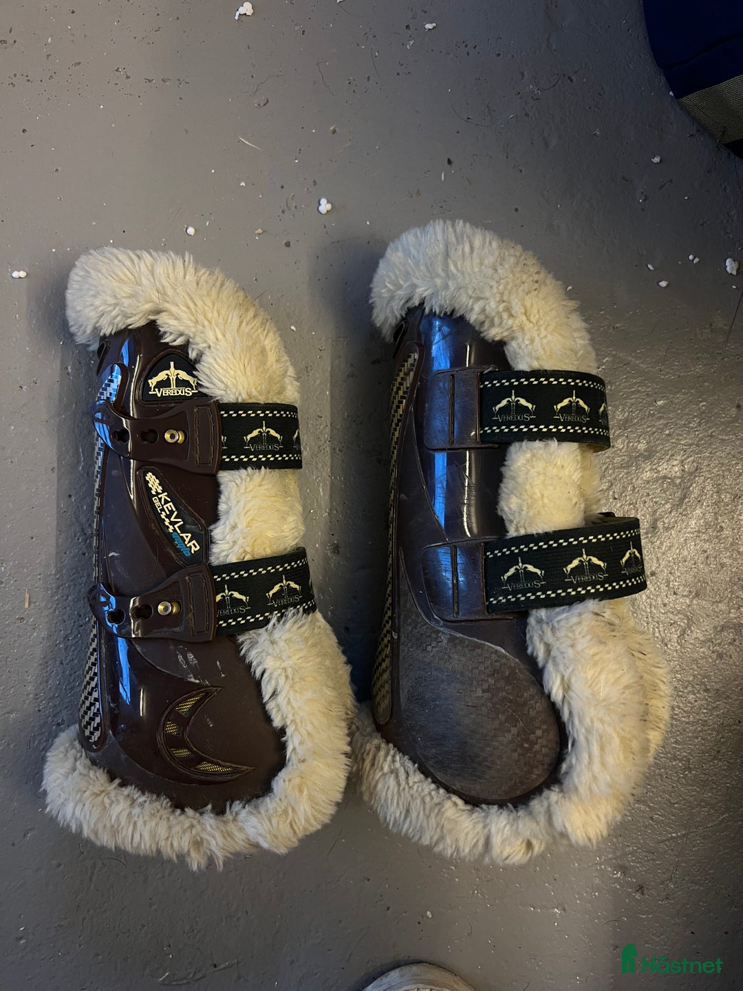 Benskydd hästutrustning till salu: Veredus kevlar benskydd STS i Gällivare - Annons 1