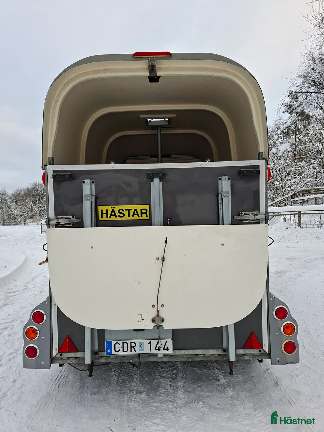 Hästtransporter  fordon & transport till salu: Hästtransport Thule Premium - Annons 7