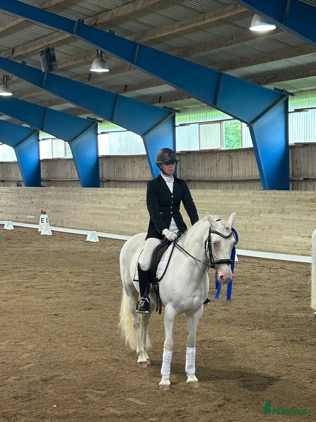 Jackor & Kavajer ryttarutrustning till salu: Pikeur Diana svart 36 i Johanneshov - Annons 1