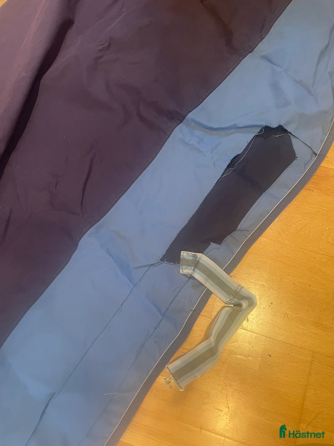 Täcken hästutrustning till salu: Shires överdragstäcke i Rosersberg - Annons 2