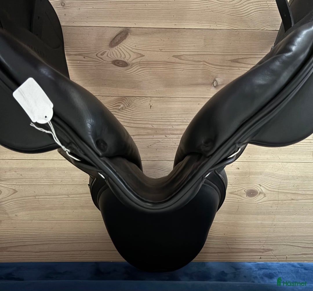 Sadlar hästutrustning till salu: Venus style K - endast provriden  i Ervalla - Annons 5