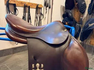 Sadlar hästutrustning Bruno delgrange - Annons 1