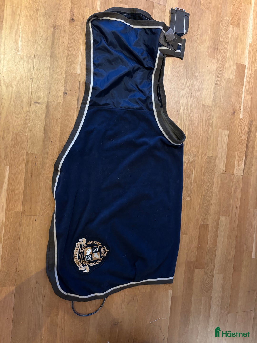 Täcken hästutrustning till salu: Länd täcken  i Västerhaninge - Annons 1