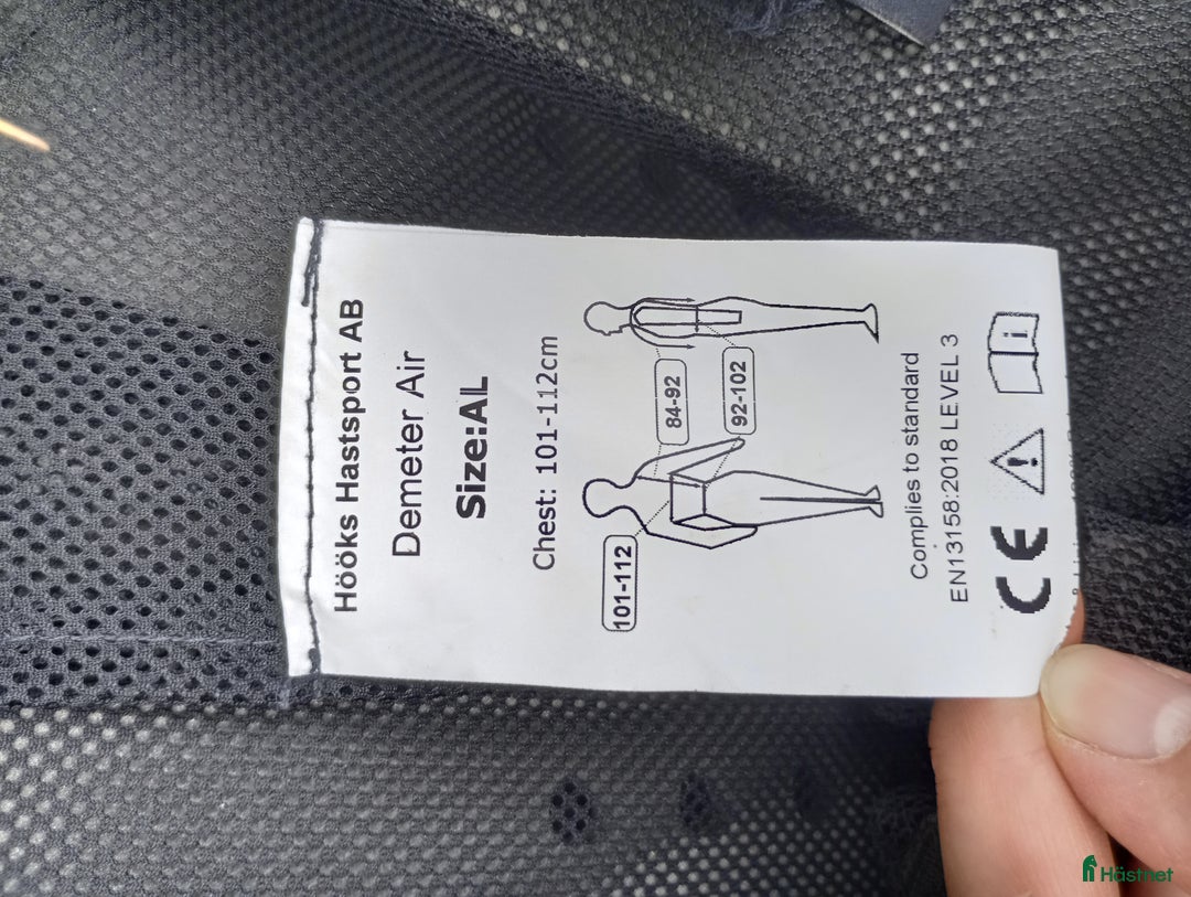 Säkerhetsvästar ryttarutrustning till salu: Säkerhetsväst i Vänersborg - Annons 3