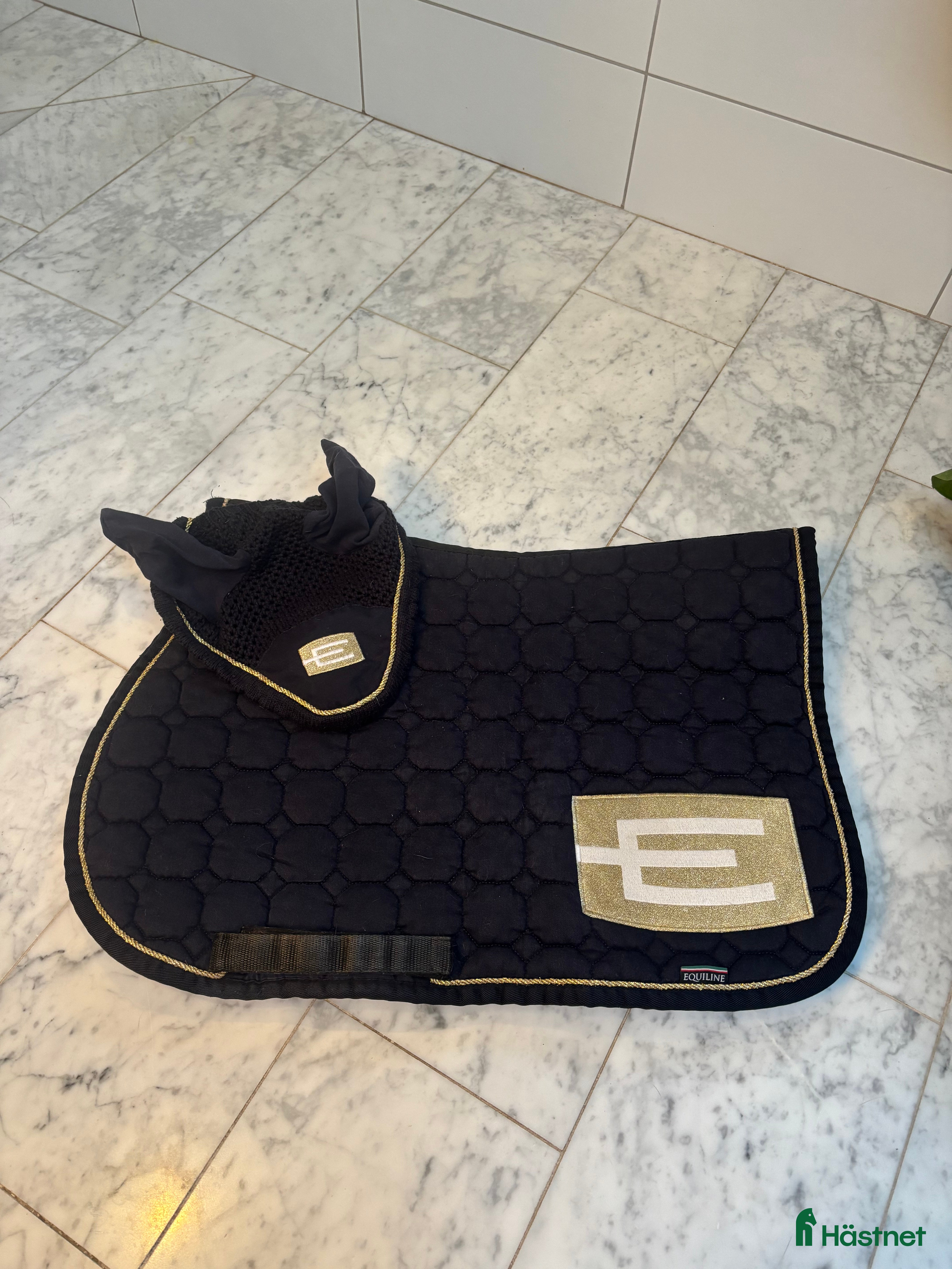 Schabrak & Vojlockar hästutrustning Equiline e logga schabrak i Enköping - Annons 22